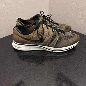 Nike Flyknit Trainer Golden Beige Men’s Size 13 – Excellent